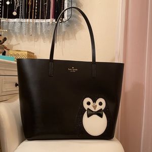 Kate Spade New York
CLIFTON LANE LITTLE LEN PENGUIN TOTE